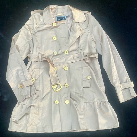 Brand New XOXO Trench Coat with Belt Sz Large - Picture 1 of 8